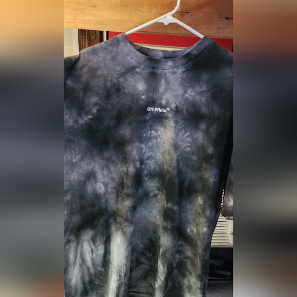 Off-White Other - Off-White T-shirt size Large